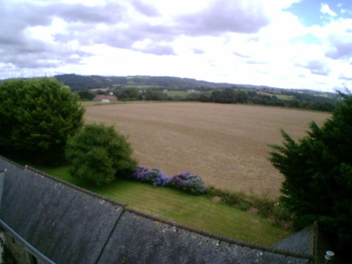 Chez Herveline Le Fer Plouigneau Buitenkant foto